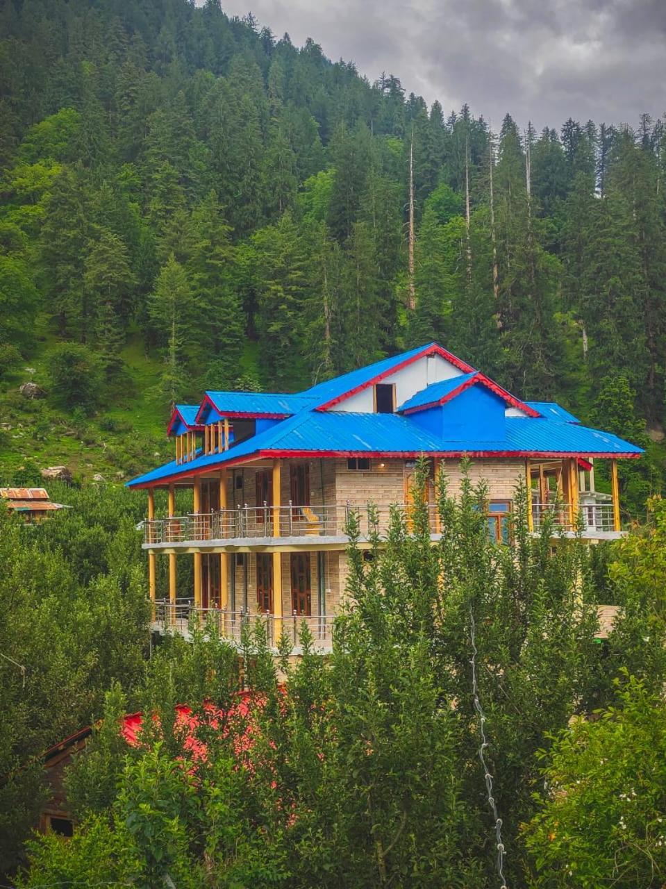 New Brahma Cafe Guest House Kalgha Exterior photo